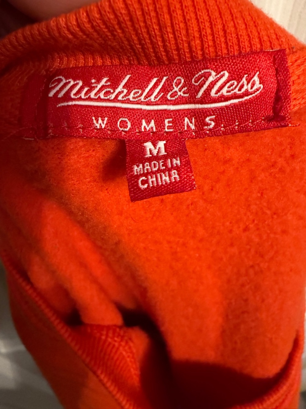 Women's Mitchell & Ness Knicks Color Block Crewneck size M, blue, white, orange - Picture 3 of 10